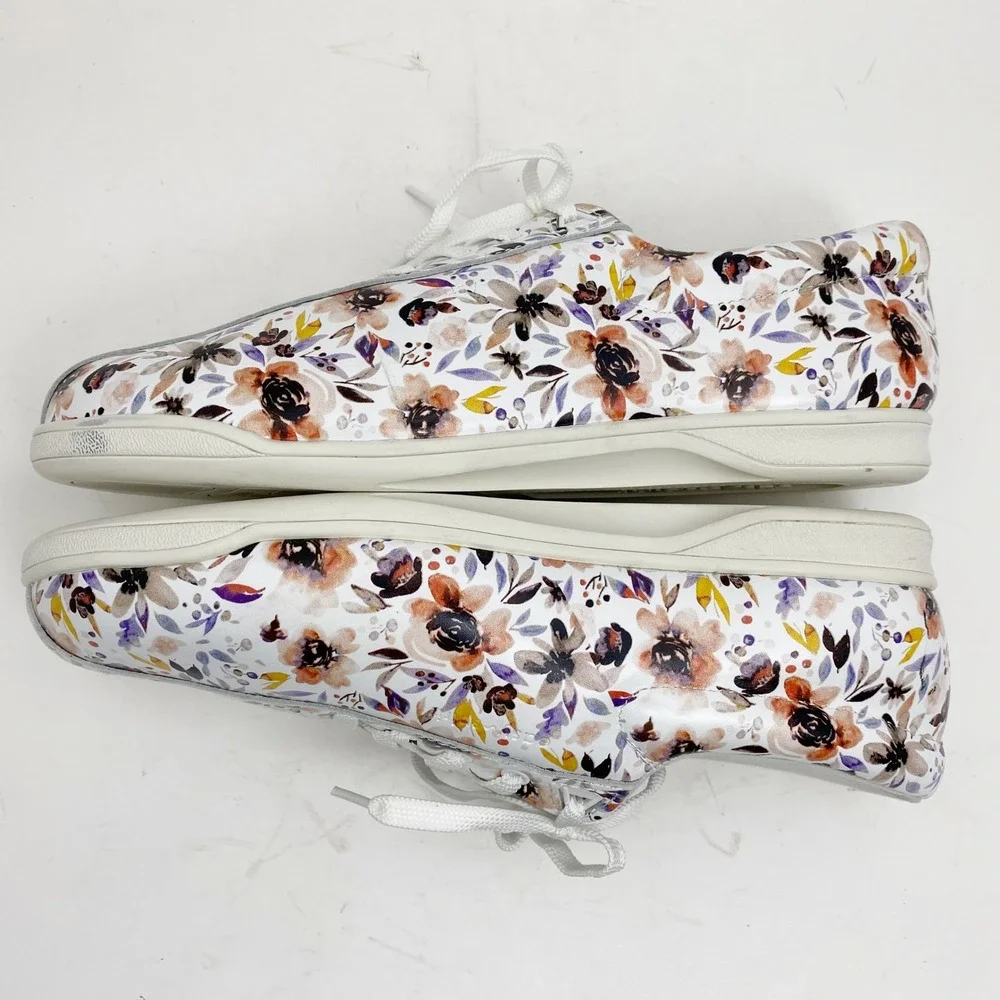 Easy Spirit AP1 White Floral Leather Lace Up Walking Sneakers Womens 11M NWOB